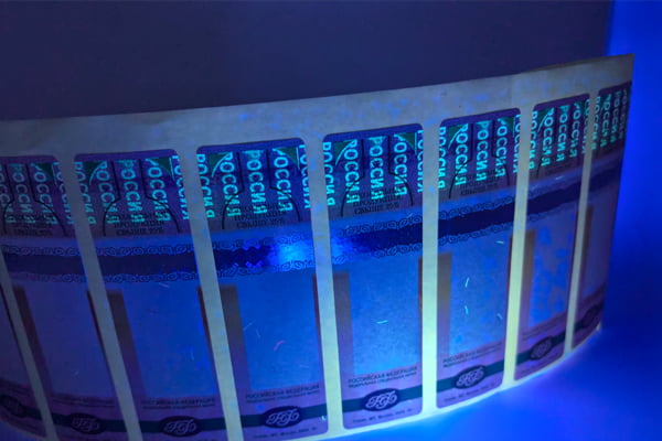 How Can Physical Security Labels Make Digital Authentication Stronger?